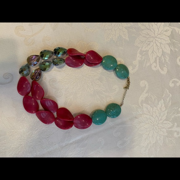 STATEMENT NECKLACE - Picture 3 of 6